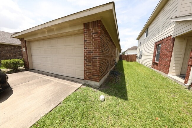 Photo - 14430 Hamilton Grove Ln