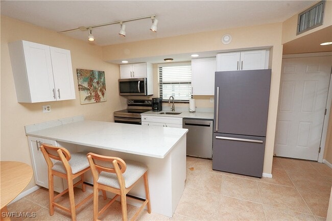 Photo - 1023 Anglers Cove Unit E502