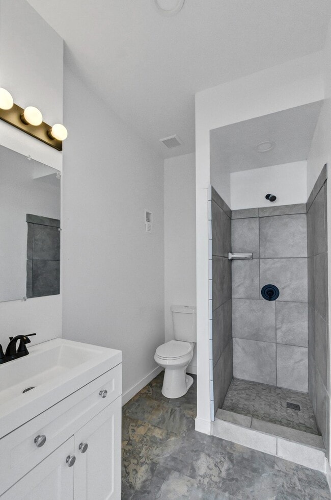 Photo - Vintage Vault Unidad 303