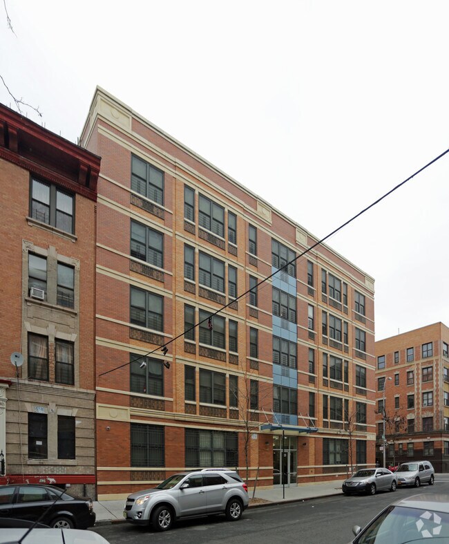 Photo - The Lenniger Residences