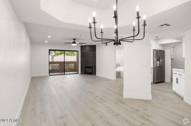 Building Photo - 5104 N 32nd St Unit 250 Rental