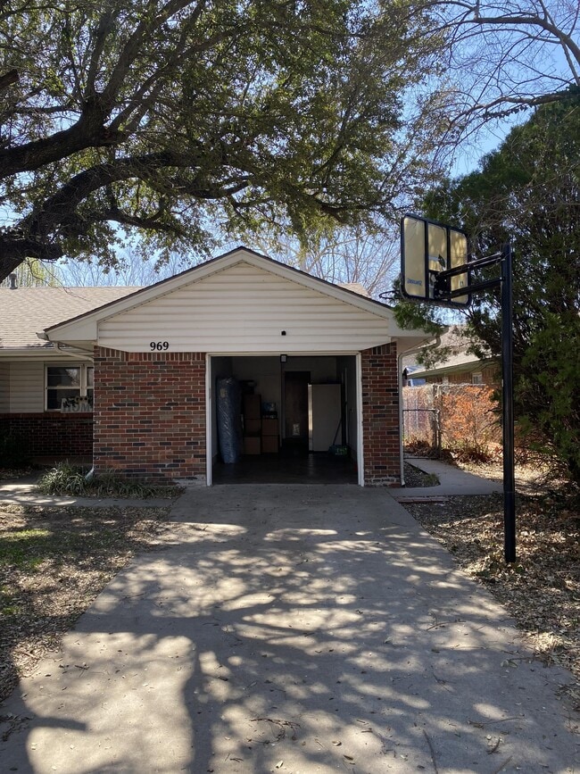 Photo - 969 Barkley Cir