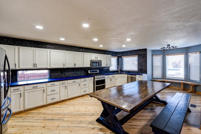 Photo - 10444 Mount Wilson Pl