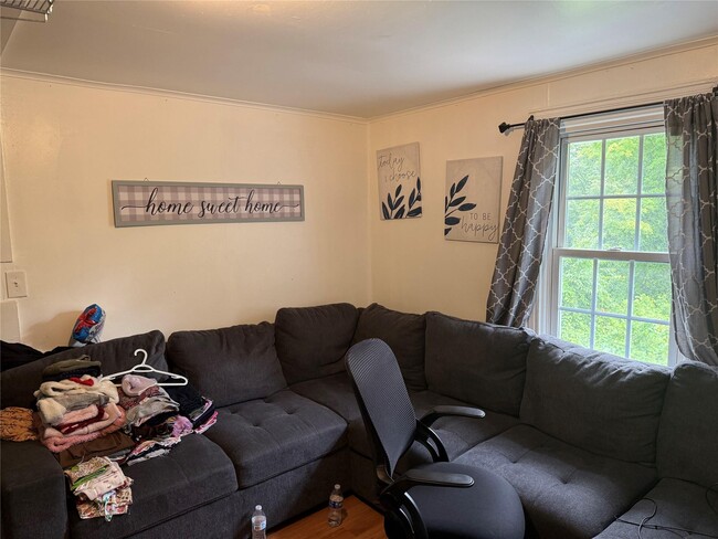 Building Photo - 9 Kelly Hill Rd Unit 3 Rental
