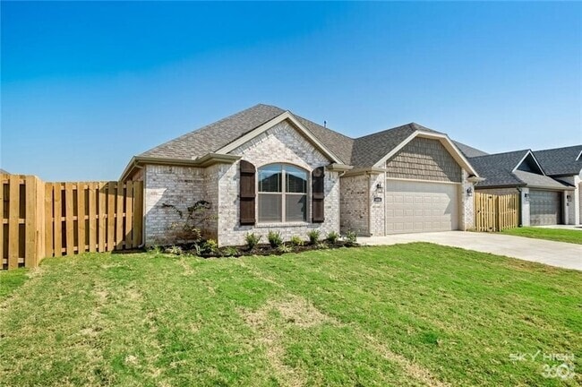 Building Photo - 4446 W Barhem Dr Rental