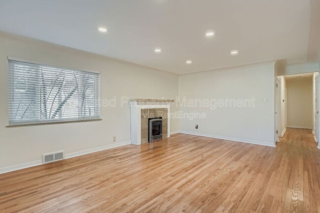 Photo - 4334 E 18th Ave