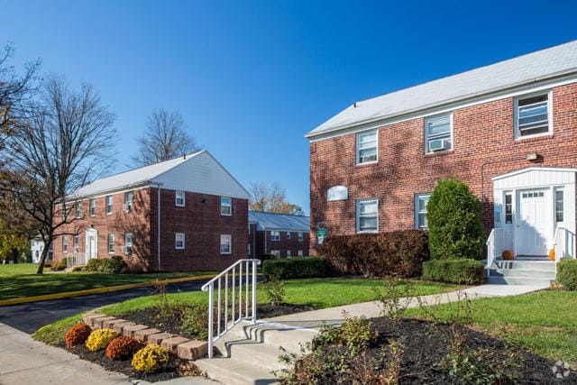 Highland Park Gardens - Highland Park Gardens