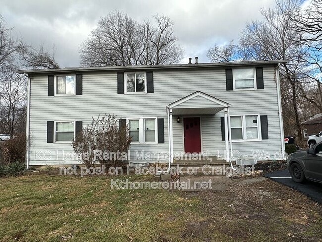 Building Photo - 4400 NE 46th Terrace