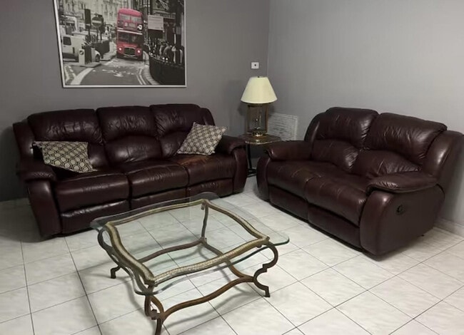 Photo - 6931 SW 6th St