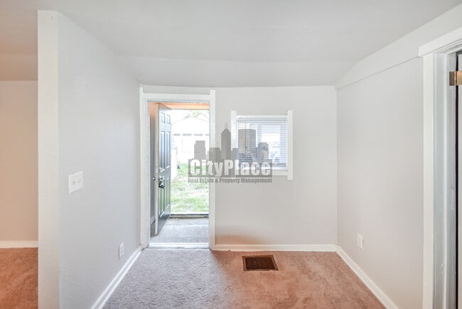 Photo - 318 Parkway Ave