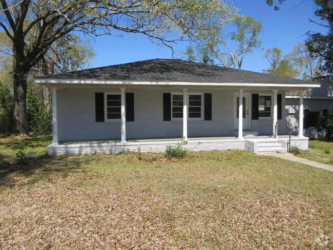 Building Photo - 904 W Fifth Street Rental