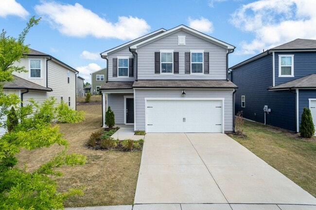 Building Photo - Move In Ready Three Bedroom Home!