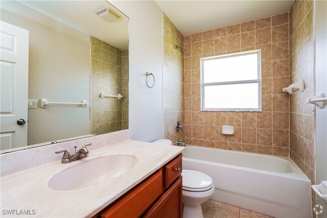 Building Photo - 3204 21st St SW Rental