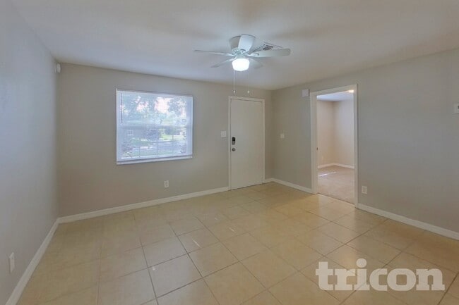 Photo - 8636 Oriole Ln