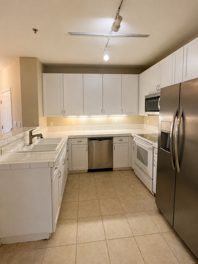 Photo - 1601 India St Unit 312