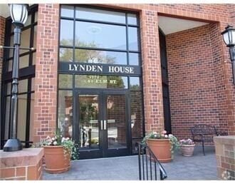 Building Photo - 44 Elm St Unit 107 Rental
