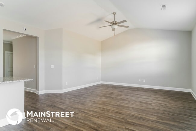 Photo - 400 Legacy Dr