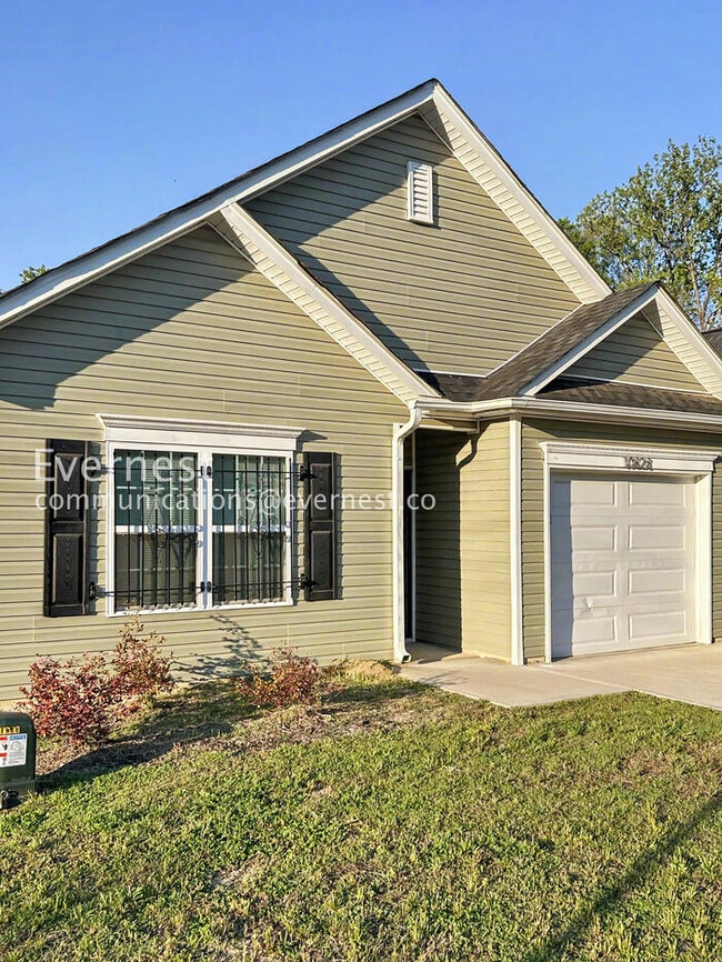 Photo - 10828 Mt Holly Rd