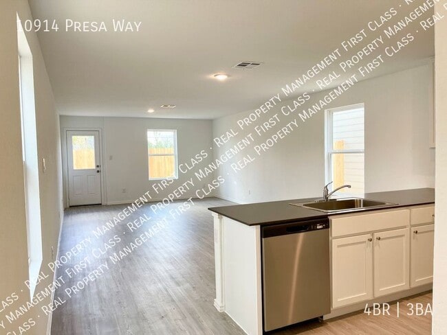 Photo - 10914 Presa Wy