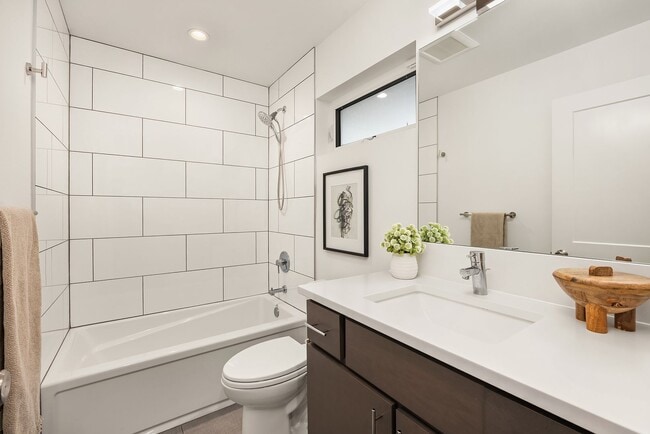 Photo - 2bd/1.75ba Seattle Townhome