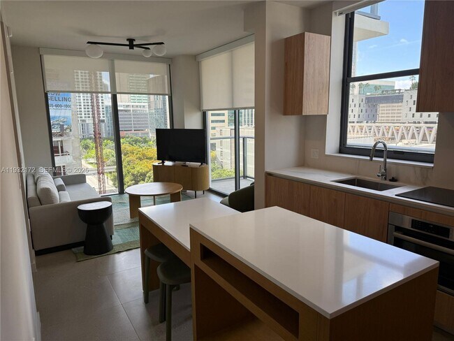 Photo - 11 NE 6th St Unit 802