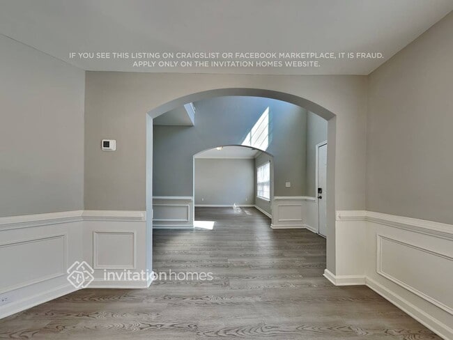 Photo - 323 Viceroy Curve