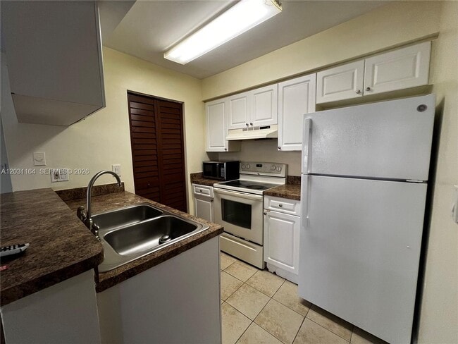 Photo - 1239 SW 46th Ave Unidad 905