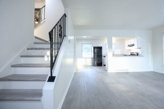 Photo - 5917 Fort St Townhome