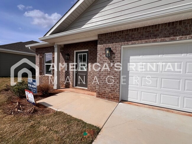 Photo - MOVE IN SPECIAL!!! New Construction Home for Rent in Robertsdale, AL!!! AVAILABLE NOW! Sign a 13 ...