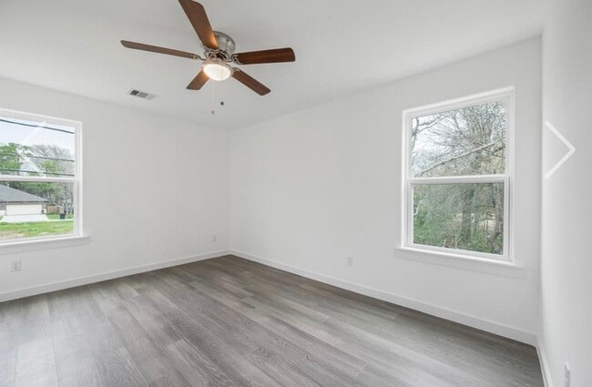 Photo - 7813 Laura Koppe Rd