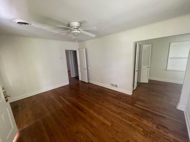 Photo - 591 Buck St