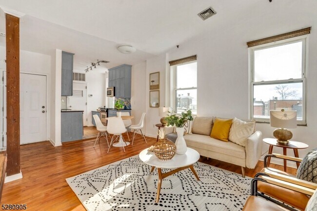 Photo - 54-60 McWhorter St Unit 307