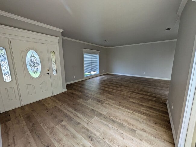 Photo - 5845 Woodway Dr