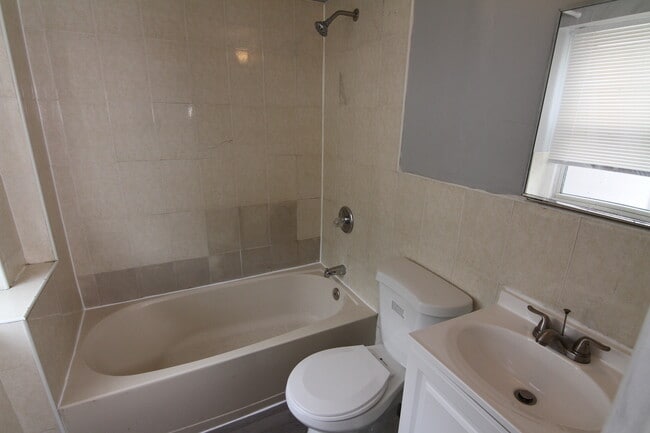 Photo - 1620 Foulkrod St Unidad 1st Fl - A1 - SRO