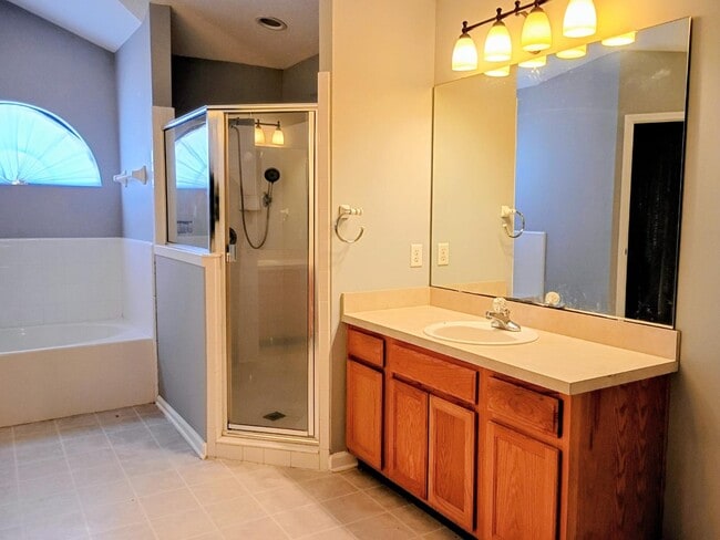 Photo - 1392 Hawks Crest Dr