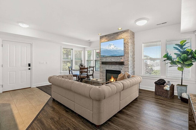 Photo - 2615 N Starr St Unit ID1296631P