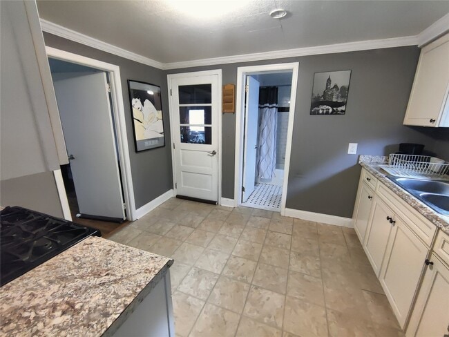 Photo - 51 Allen St Unit 1