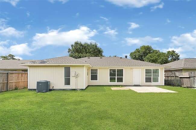 Photo - 13327 N Thorntree Dr