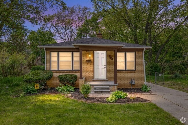 Building Photo - 16895 Lenore Ave Rental