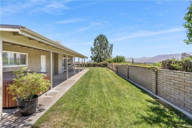1460 Timberlane Dr