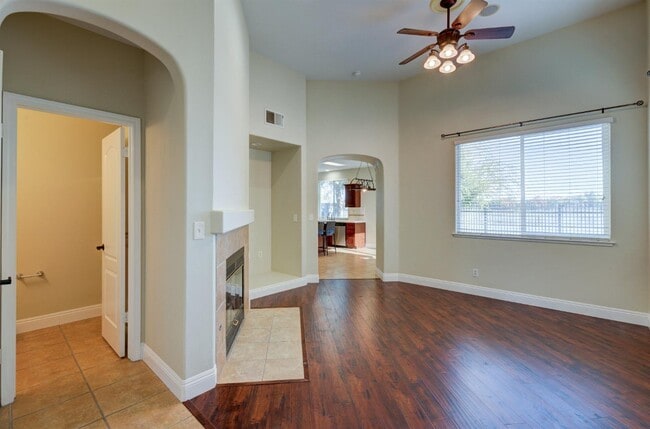 Photo - 1723 N Mont Blanc Ln