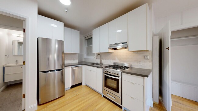 Photo - 1575 Sacramento St Unit 14