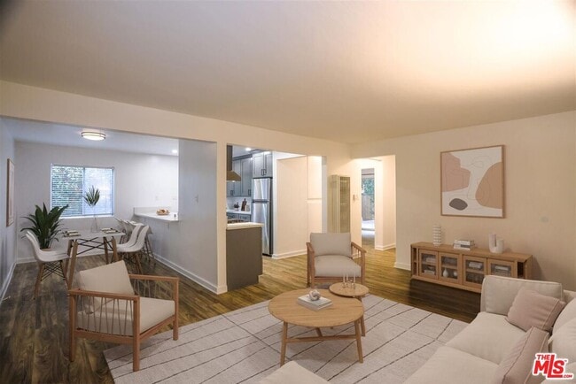 Building Photo - 1603 Oakwood Ave