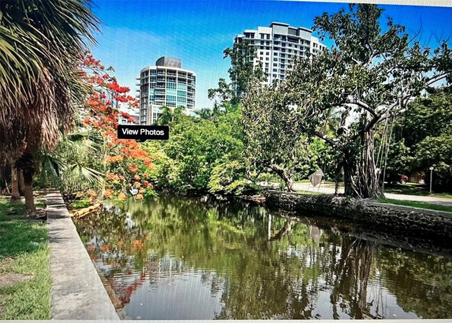 Photo - 924 SE 2nd St Unit 20