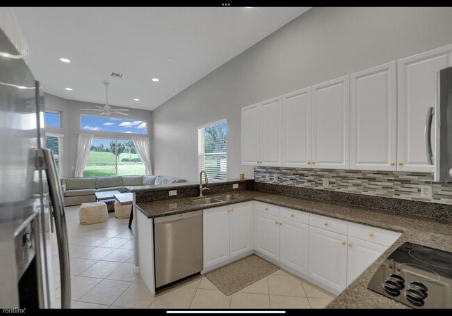 Photo - 4 br, 2.5 bath House - 7922 Monarch Ct