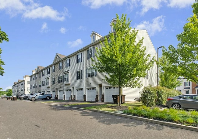 Photo - 14 N School Ln