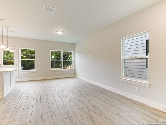 Photo - 16011 Babcock Rd