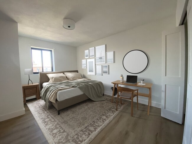 Building Photo - 500 E 7th St Unit 10