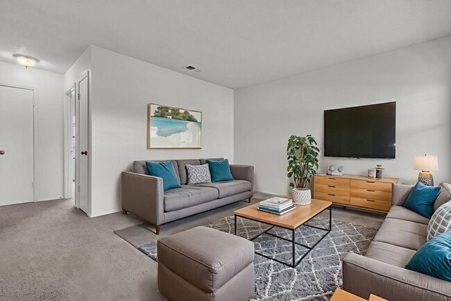 Photo - Cute 2 Bed 1 Bath Unit in Quiet Fourplex Unit 106 Ladybird B