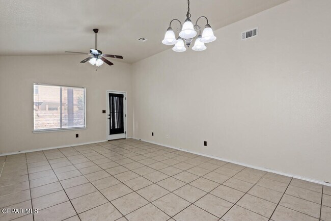 Photo - 14685 Holsteiner Ct